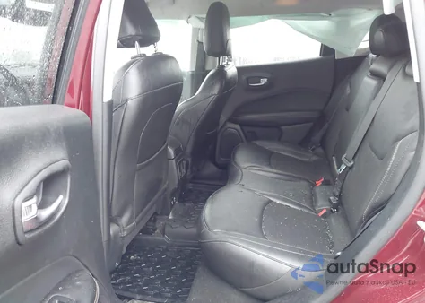 2021 Jeep Compass Latitude 4X4 z USA, uszkodzony, nr VIN 3C4NJDBB6MT540535